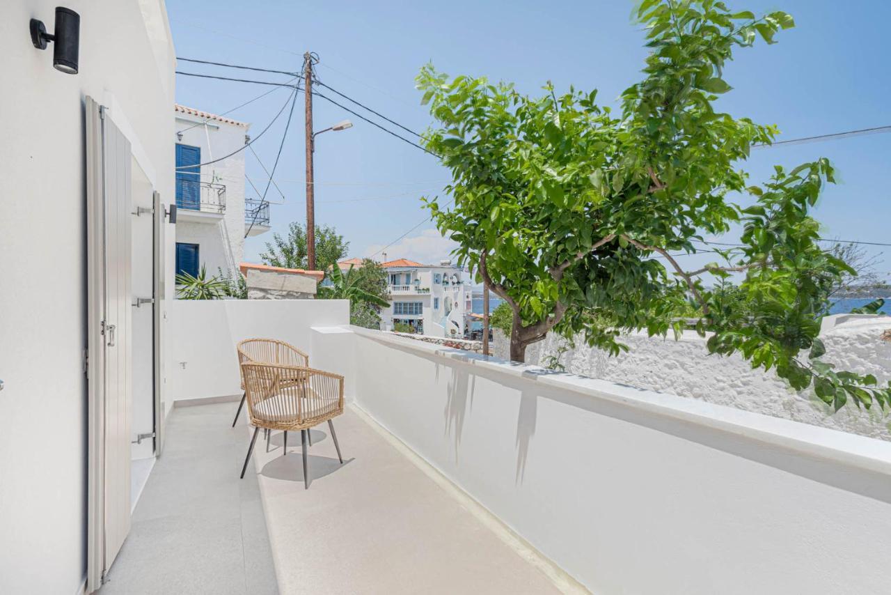 Pearl House - Luxurious New Beach Villa In Spetses Stunning View Ligoneri Exteriör bild